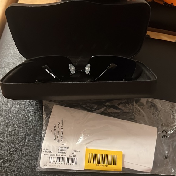 NEW BALENCIAGA BB0045SA 001 BLACK UNISEX EYEWEAR BALENCIAGA - Picture 11 of 12
